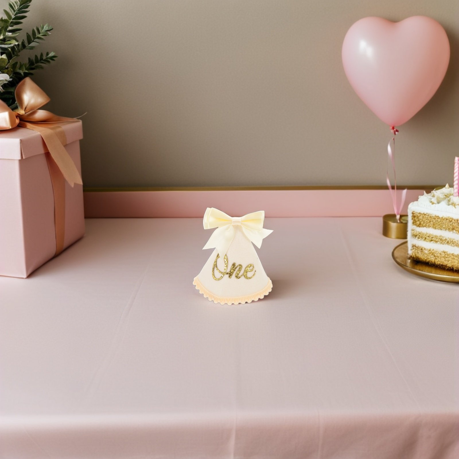 หมวกวันเกิดปีแรกพร้อมโบว์ มงกุ - Party Hat Cone บทวิจารณ์และราคา